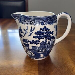 Vintage Blue Willow Pattern Creamer Jar Made In England